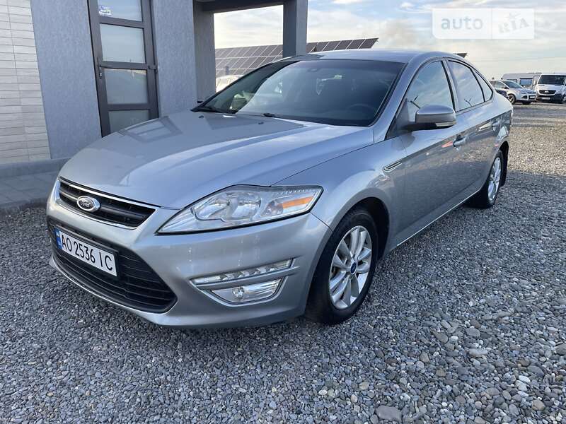 2012 ford mondeo