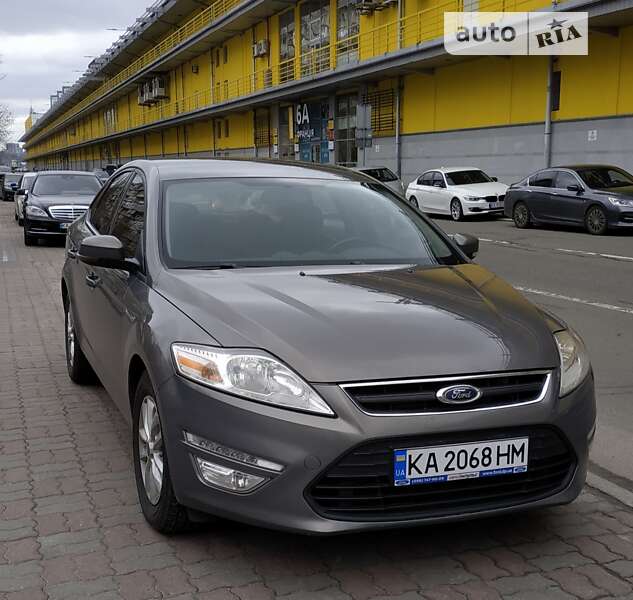 2012 ford mondeo