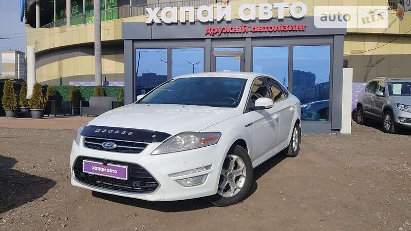 2013 ford mondeo