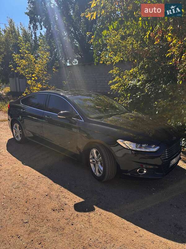 2015 ford mondeo