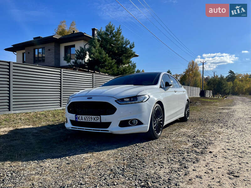 2015 ford mondeo