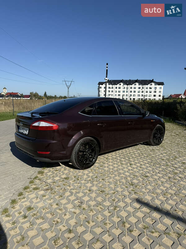 2010 ford mondeo