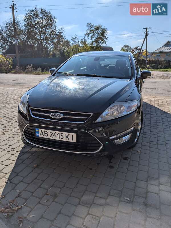 2011 ford mondeo