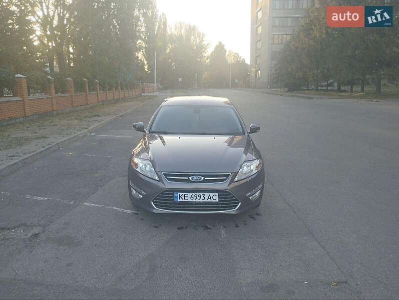 2012 ford mondeo