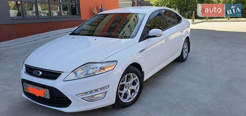 2013 ford mondeo