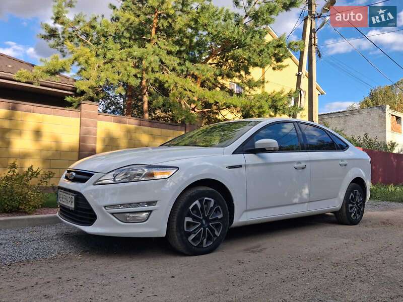 2013 ford mondeo