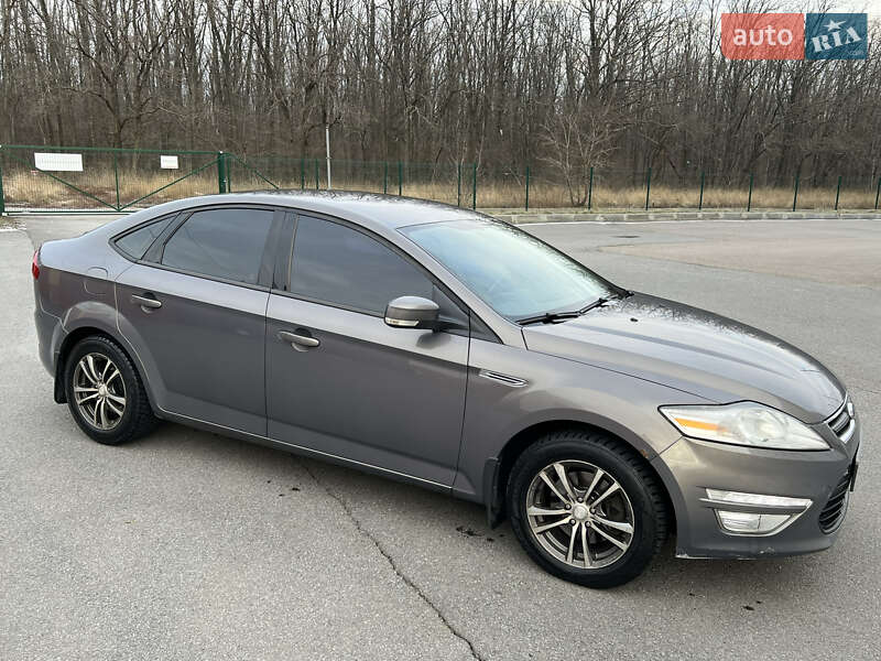 2013 ford mondeo