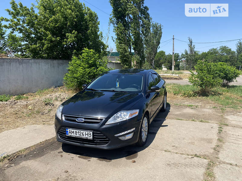 2013 ford mondeo