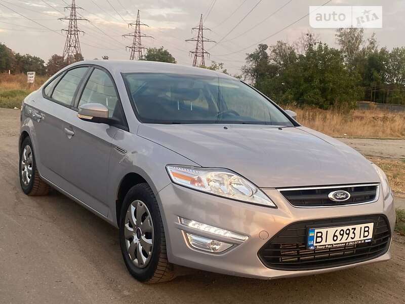 2013 ford mondeo