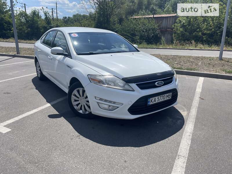 2013 ford mondeo