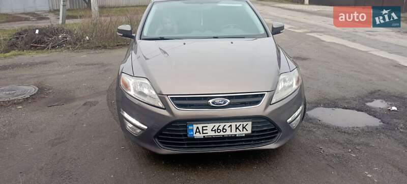 2013 ford mondeo
