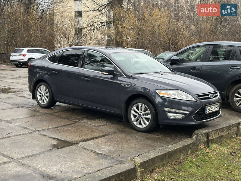 2013 ford mondeo