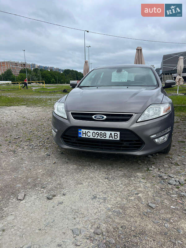 2014 ford mondeo