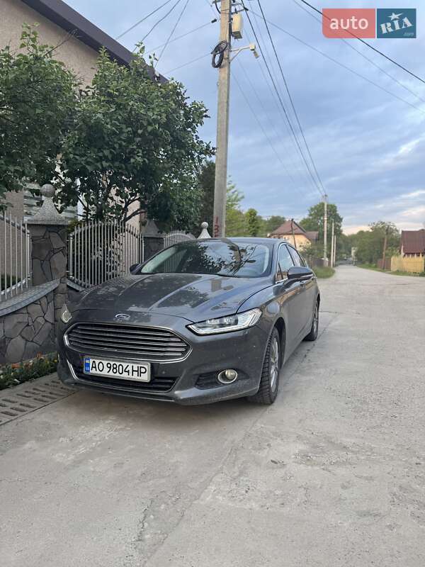 2015 ford mondeo