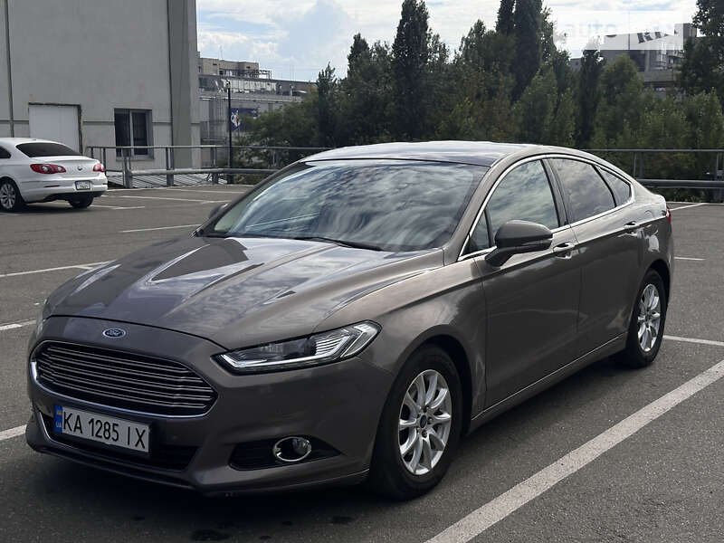 2015 ford mondeo
