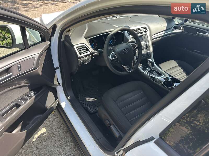2017 ford mondeo