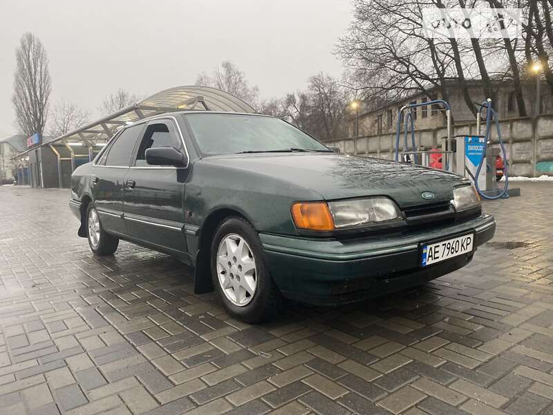 1990 ford scorpio