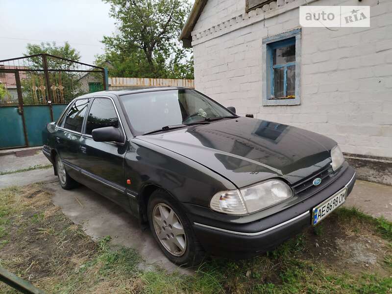 1992 ford scorpio