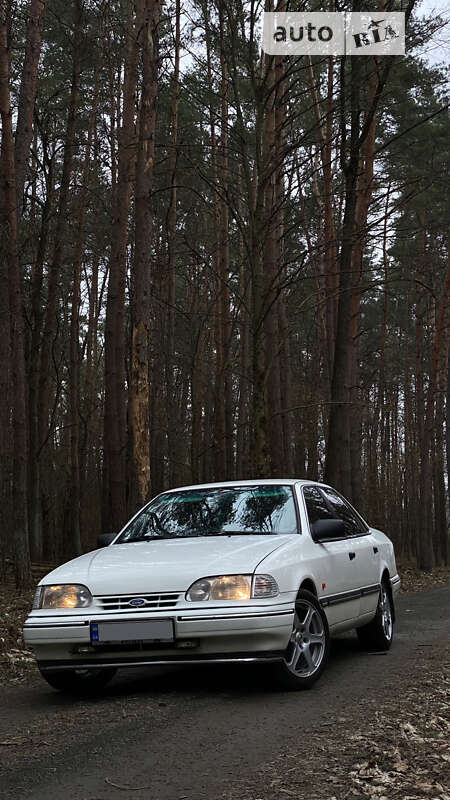 1992 ford scorpio