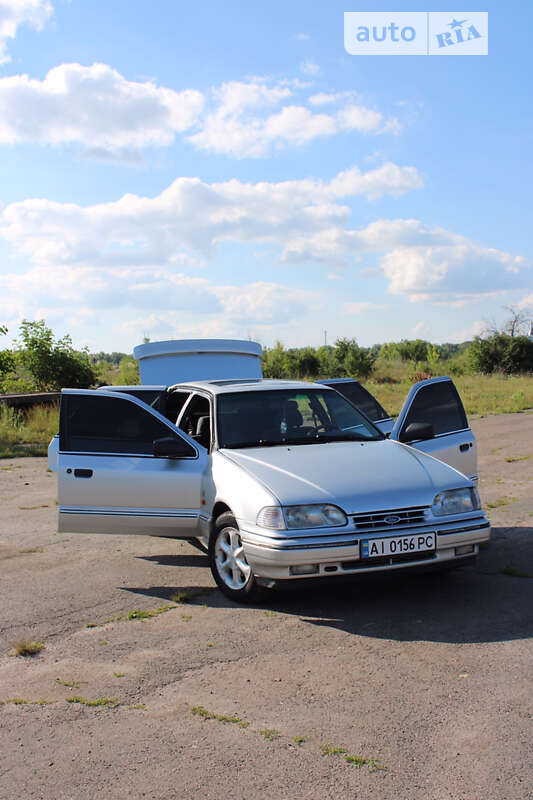 1992 ford scorpio