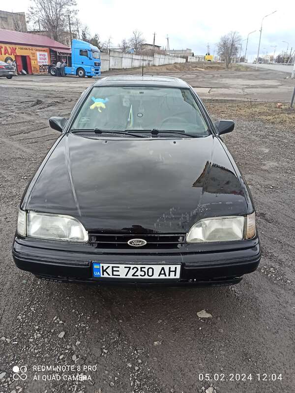 1992 ford scorpio