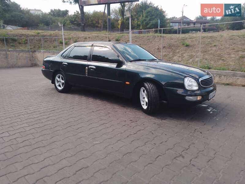 1995 ford scorpio