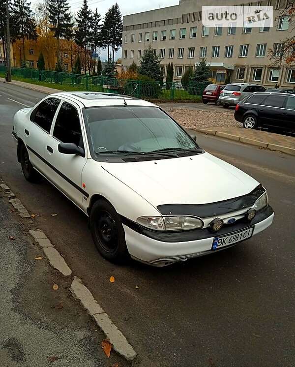 1993 ford mondeo