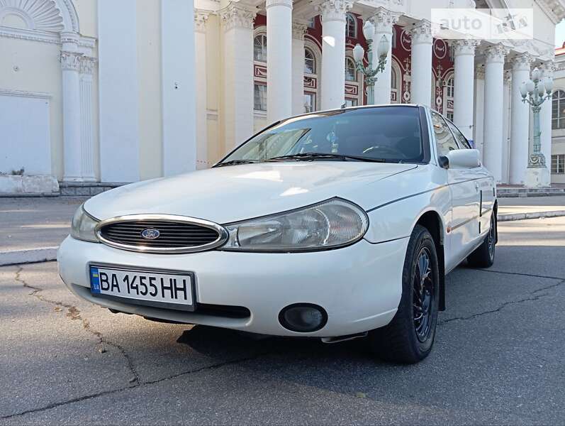 1998 ford mondeo