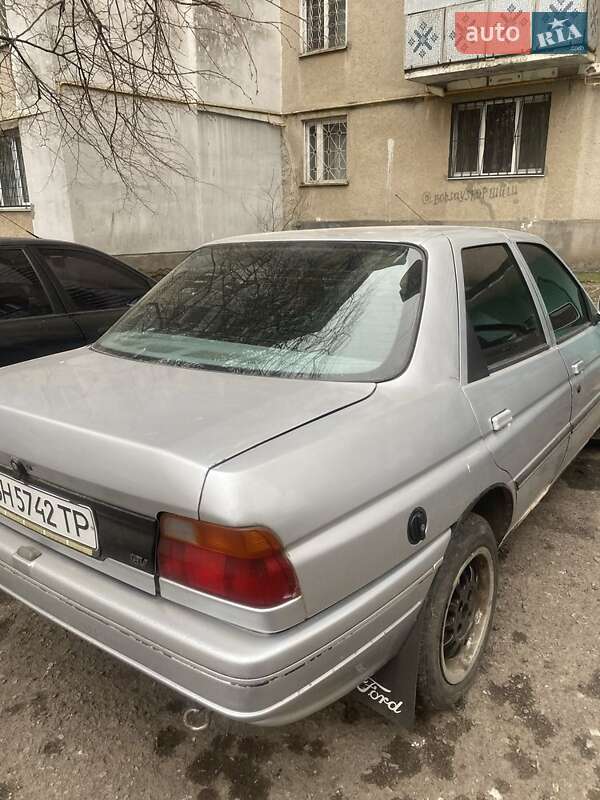 1990 ford orion