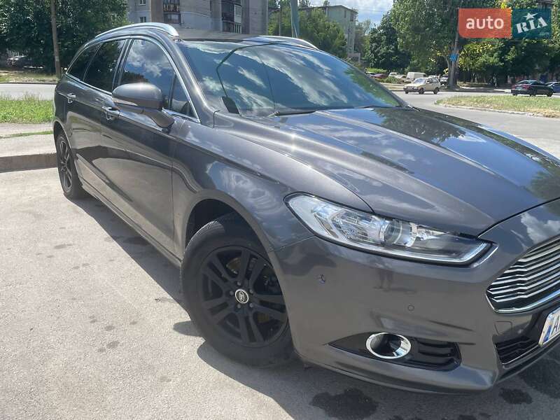 2015 ford mondeo