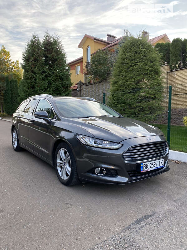 2015 ford mondeo