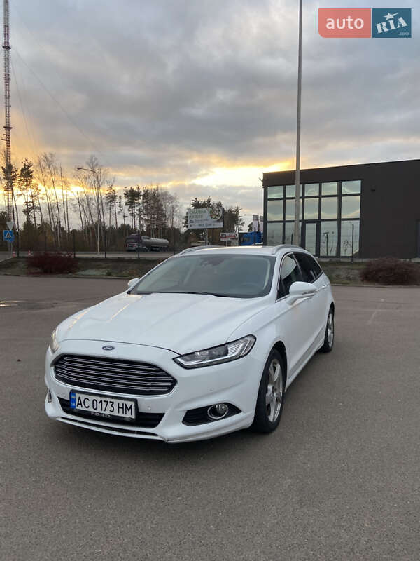2015 ford mondeo