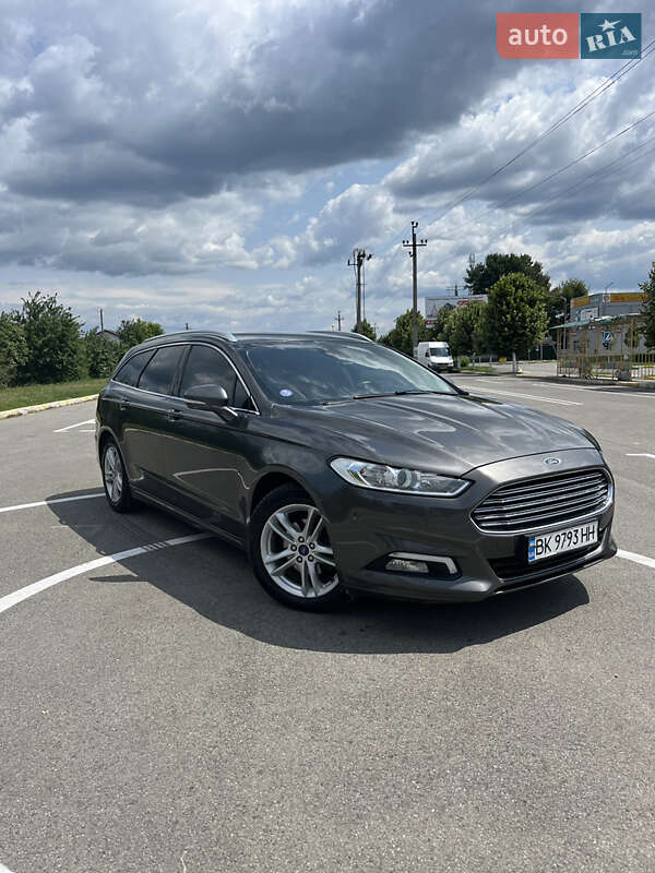 2015 ford mondeo