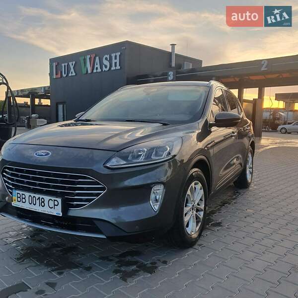 2020 ford kuga