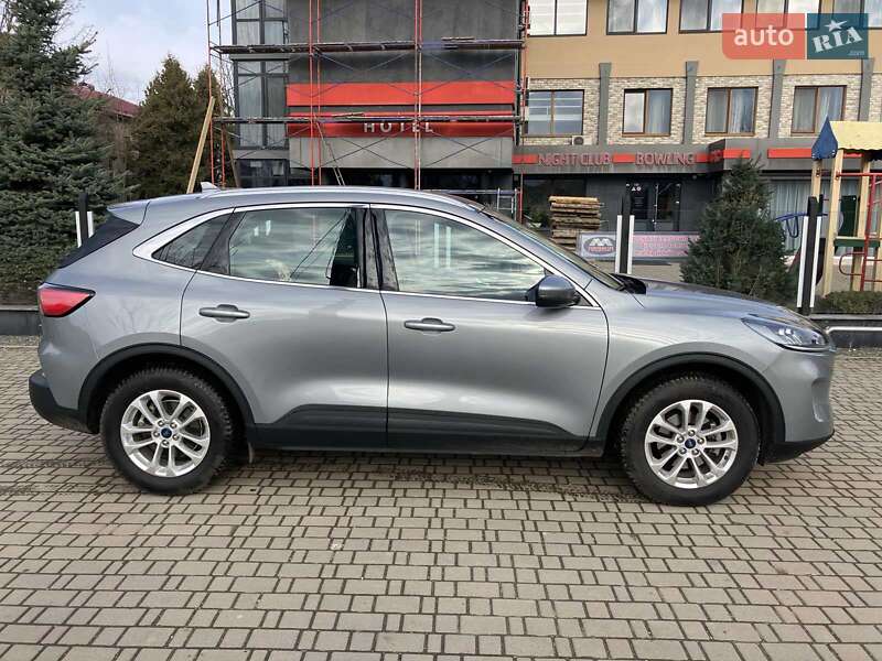 2020 ford kuga