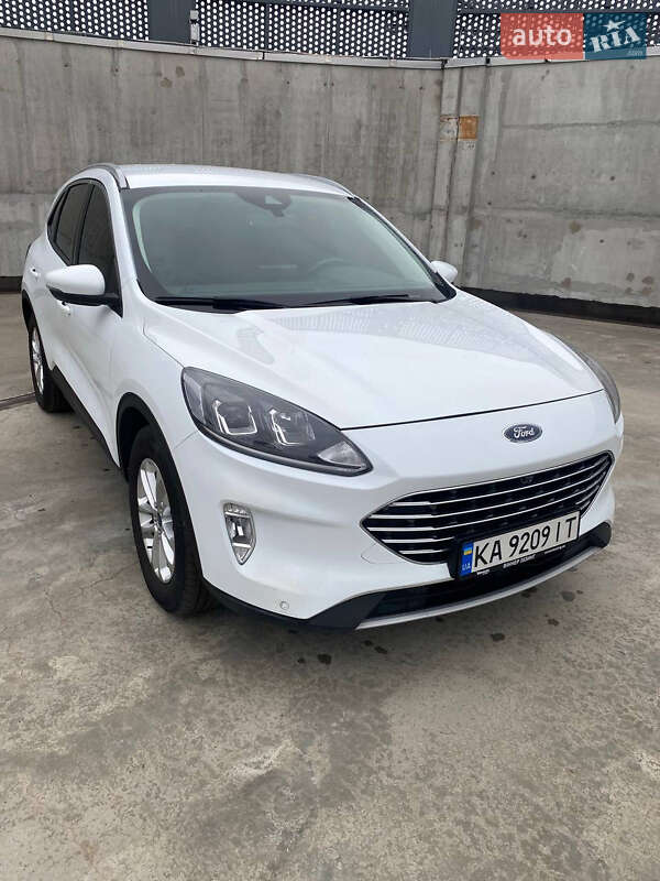 2022 ford kuga