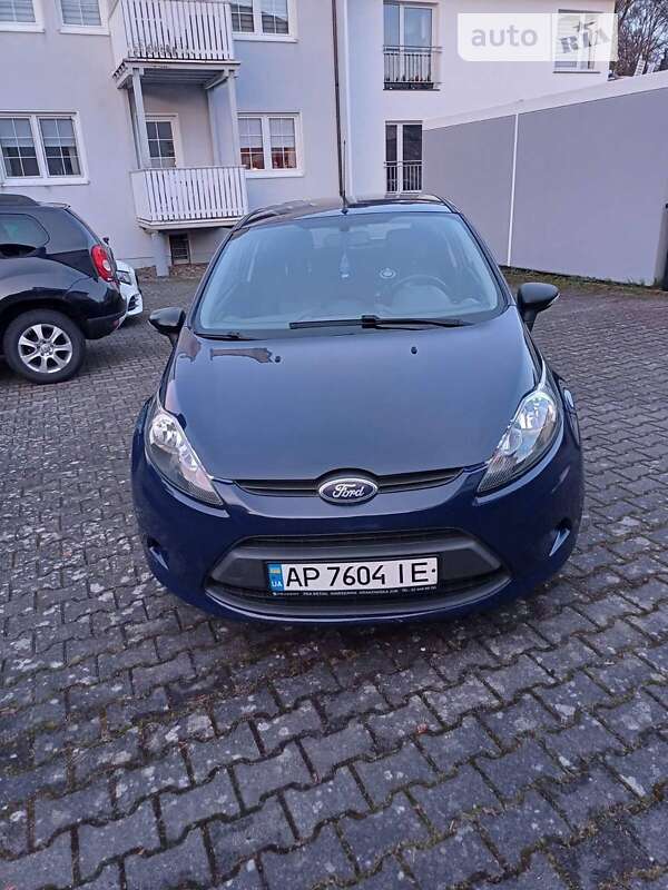 2010 ford fiesta
