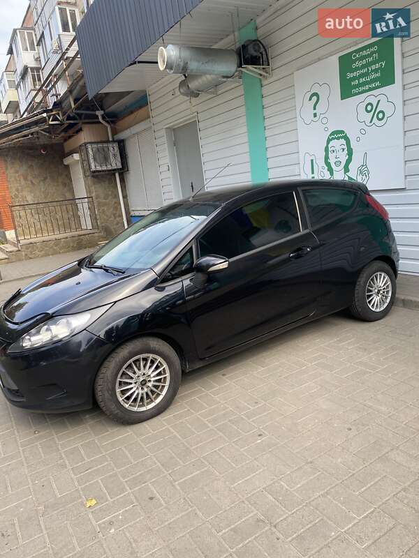 2010 ford fiesta