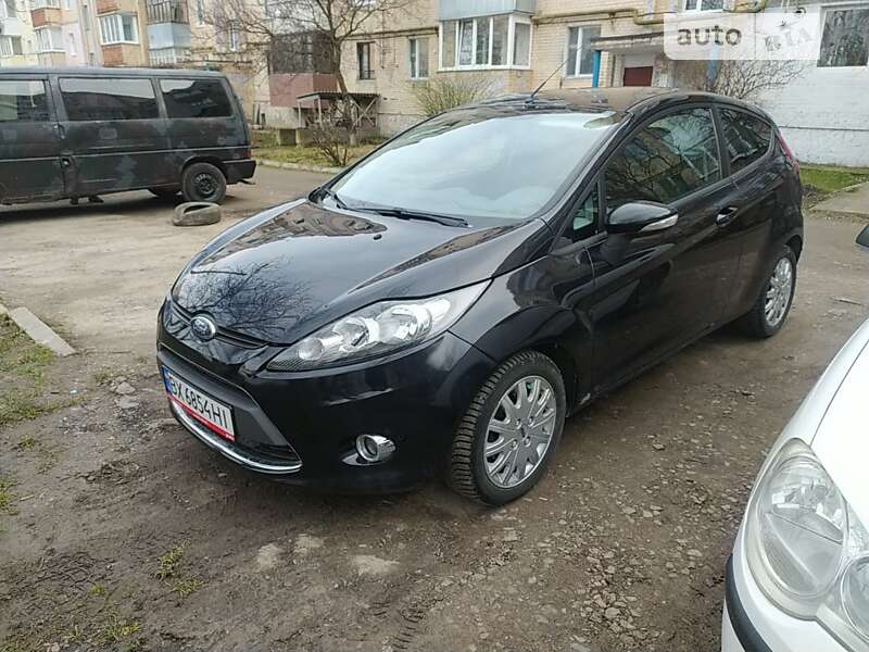 2010 ford fiesta