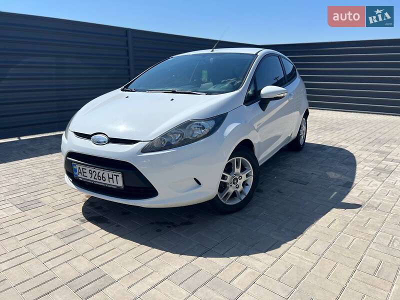 2010 ford fiesta