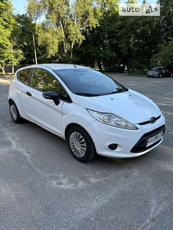 2012 ford fiesta