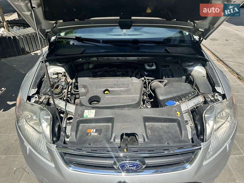 2010 ford mondeo