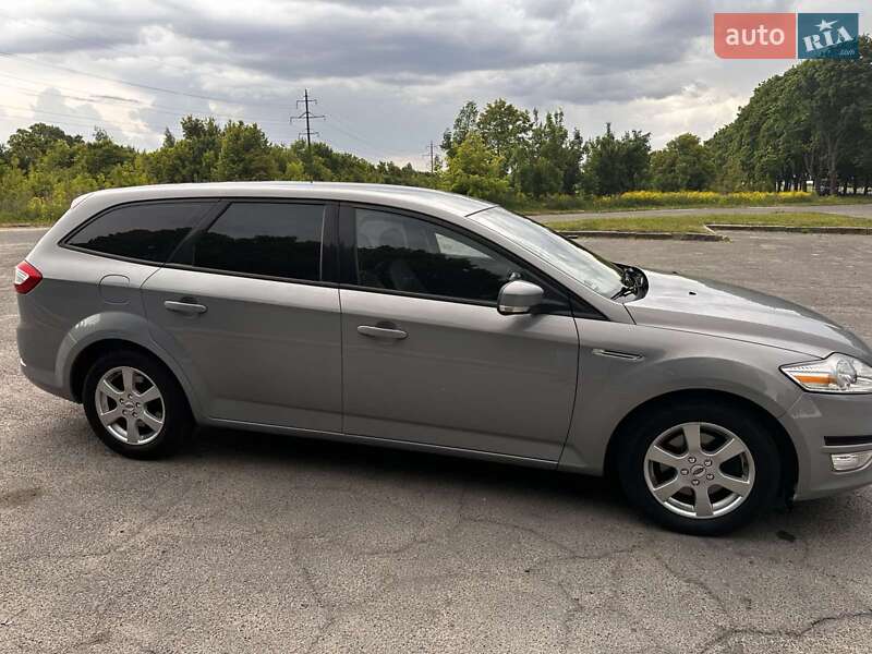 2010 ford mondeo