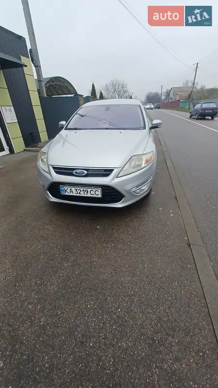 2011 ford mondeo