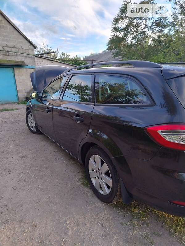2011 ford mondeo