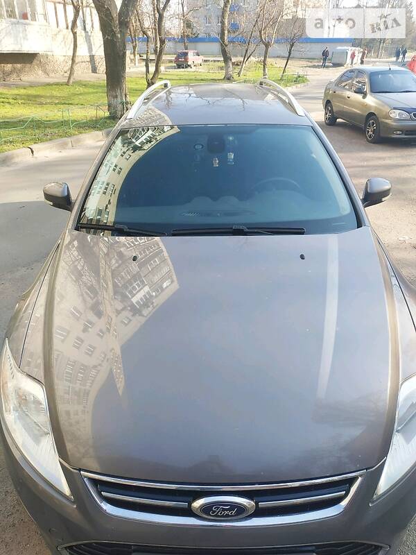 2011 ford mondeo