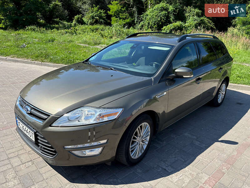 2011 ford mondeo