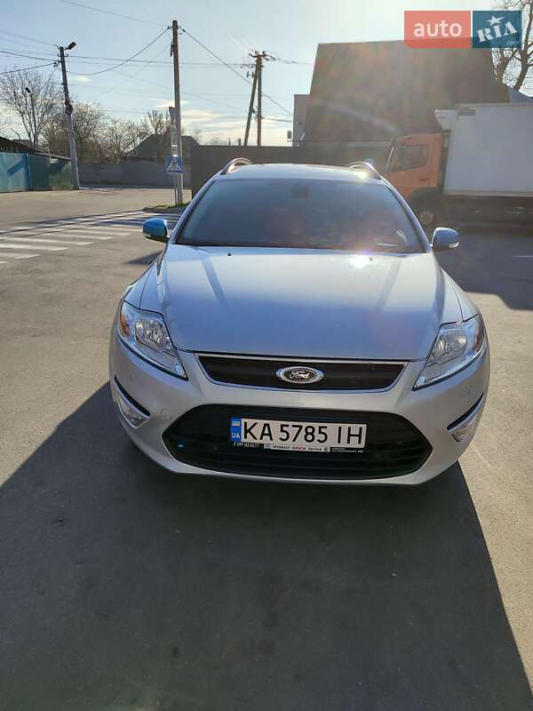 2011 ford mondeo