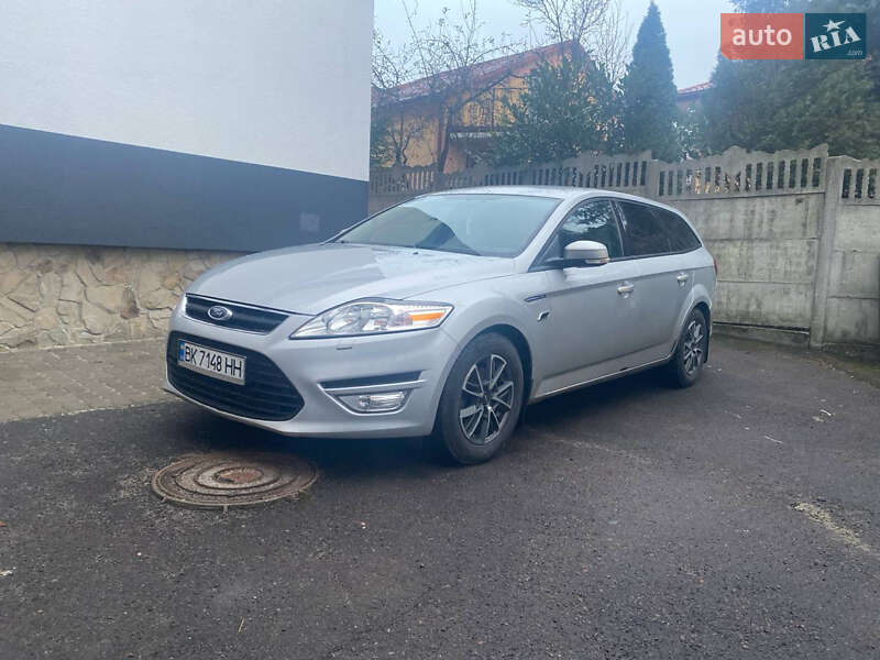 2011 ford mondeo