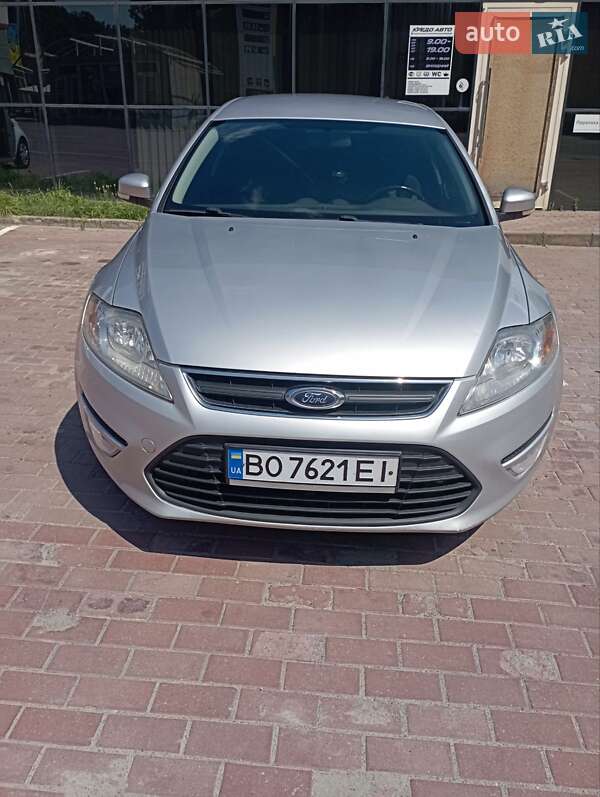 2011 ford mondeo
